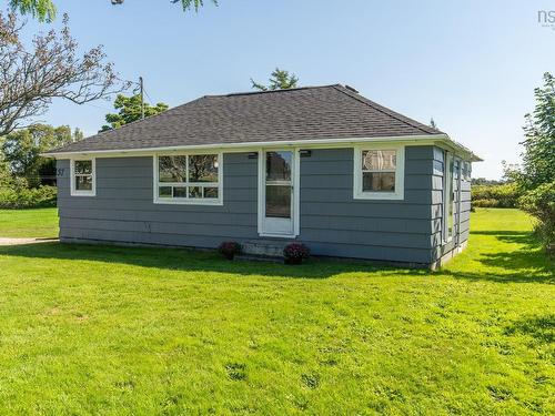 37 Pleasant Street, Yarmouth, NS 