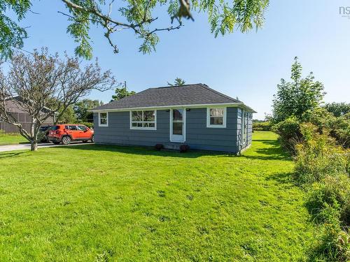 37 Pleasant Street, Yarmouth, NS 
