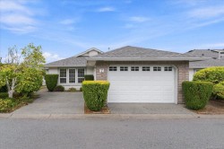 #7-6595 Groveland Dr Nanaimo, BC V9V 1S6