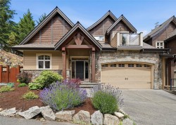 #4-2640 Andover Rd  Nanoose Bay, BC V9P 9K7