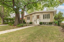 741 Rue Le Caron Longueuil (Le Vieux-Longueuil), QC J4J 4S6