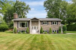 151 Rue Chomedey  Cowansville, QC J2K 0S7