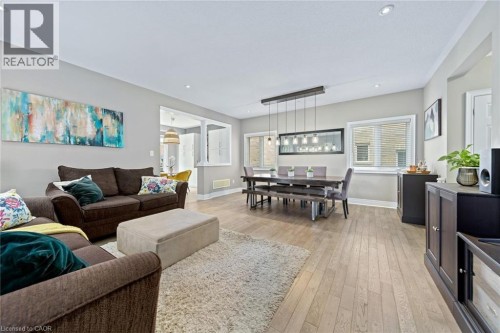 8 Duffel Crescent, Georgetown, ON 