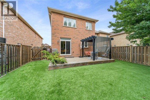 8 Duffel Crescent, Georgetown, ON 