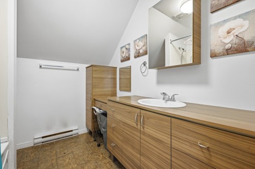 Bathroom - 6652 Rue Morin, Val-Morin, QC 
