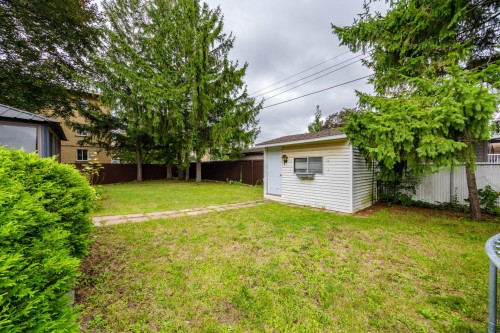 Cour - 1000 Rue Victor-Morin, Laval (Duvernay), QC 