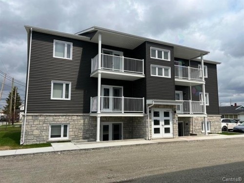 Façade - 4-760 Av. Ste-Bernadette, Rouyn-Noranda, QC 