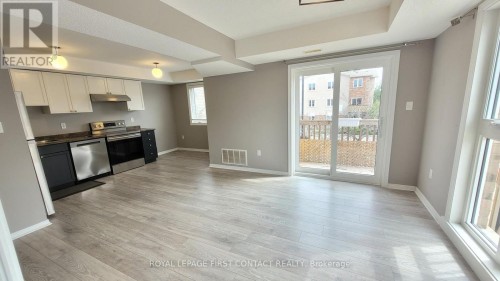 6 - 17 CHELTENHAM ROAD , Barrie, Ontario L4M 0E7 4