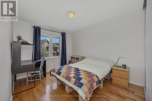 132 Sawmill Private, Ottawa, ON 