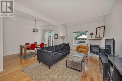 132 Sawmill Private, Ottawa, ON 