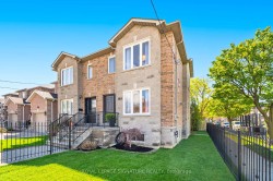 189 Aileen Avenue Toronto, ON M6M 1G1