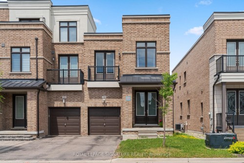 116 Elyse Court  Aurora, ON L4G 2C9