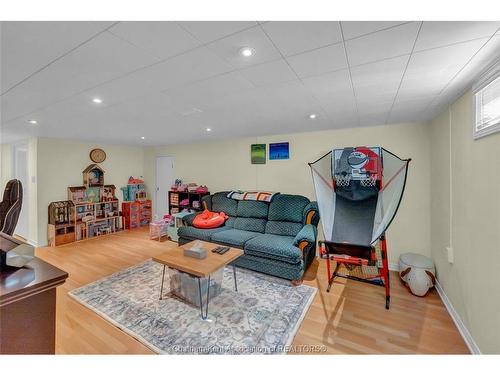 160 John Street, Chatham, ON 
