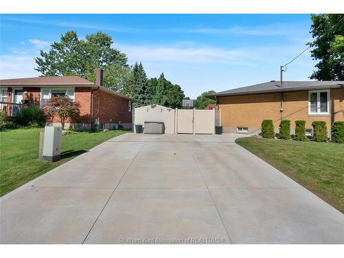 160 John Street, Chatham, ON 