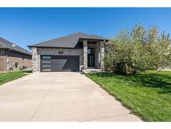 736 REMINGTON Court Sarnia, ON N7S 0B4