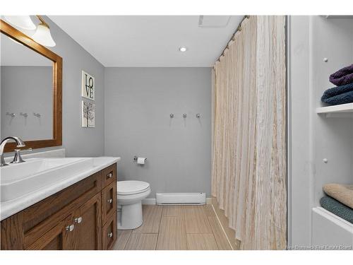 76 Renfrew, Petitcodiac, NB 