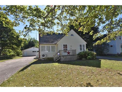 242 Highland Ave, Fredericton, NB 