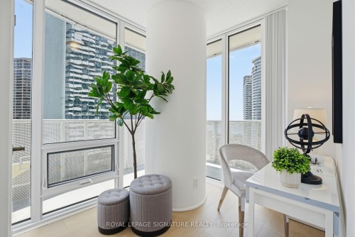 1710-88 Harbour Street, Toronto, ON 