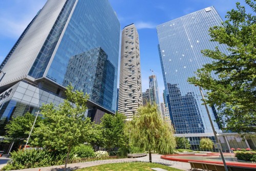 1710-88 Harbour Street, Toronto, ON 