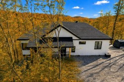 79 Ch. de la Montagne  Saint-Sixte, QC J0X 3B0