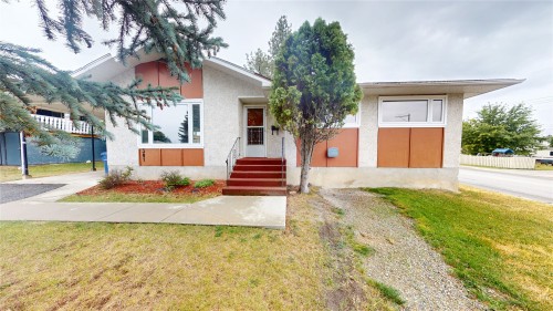 301 9Th Street, Cranbrook, BC 