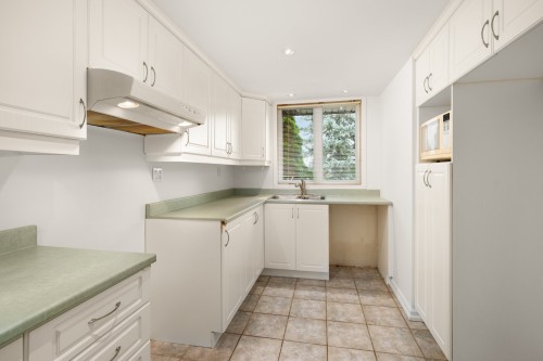 Kitchen - 70 Ch. Davignon, Dollard-Des-Ormeaux, QC 