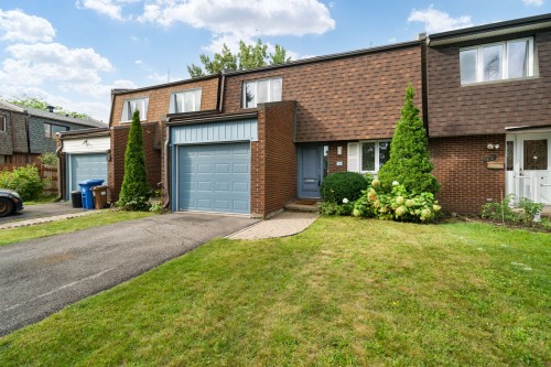 Front of Structure - 70 Ch. Davignon, Dollard-Des-Ormeaux, QC 