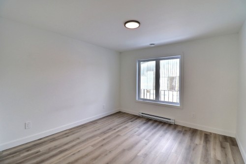 Bedroom - 1-196 Rue Duplin, East Angus, QC 
