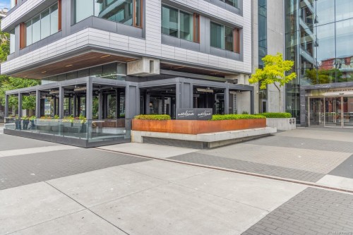 #605-732 Cormorant St  Victoria, BC V8W 1P8
