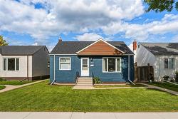 345 Bronx AVE  Winnipeg, MB R2K 0Y9