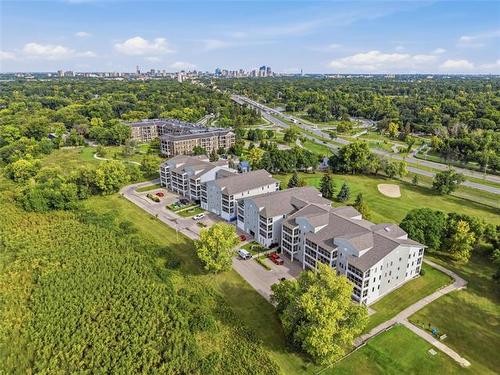 106-60 Dunkirk Dr, Winnipeg, MB 