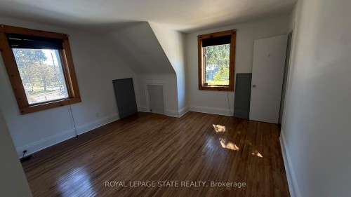 893 Lasalle Park Road, Burlington, ON 