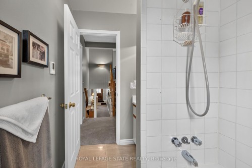 2 Novoco Drive, Hamilton, ON 