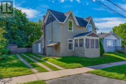 5 WAKEFIELD STREET Parry Sound, ON P2A 2V2