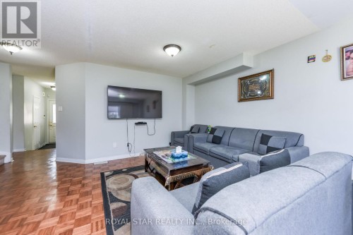 33 Coppermill Drive, Brampton, ON 