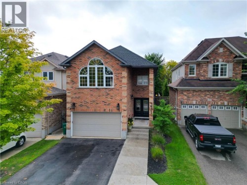 231 Steepleridge Street, Kitchener, ON 