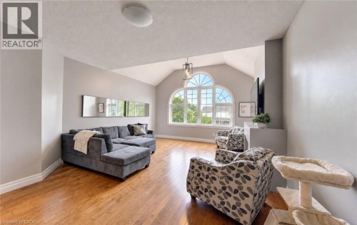231 Steepleridge Street, Kitchener, ON 