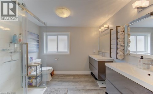 231 Steepleridge Street, Kitchener, ON 