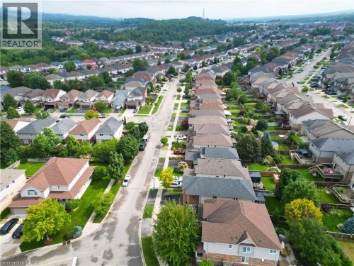 231 Steepleridge Street, Kitchener, ON 