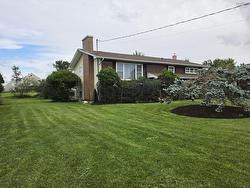 24 Brite Avenue  Bible Hill, NS B2N 5R6