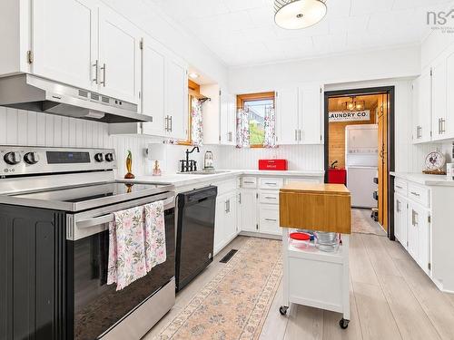 201 Main Street, Kentville, NS 