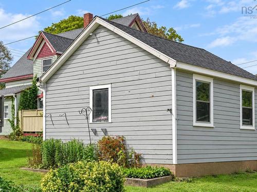 201 Main Street, Kentville, NS 