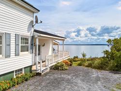 4658 HIGHWAY 2 Upper Economy, NS B0M 1B0