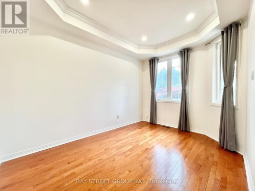 26 WHITFORD ROAD , Markham, Ontario L6C 2J2 3