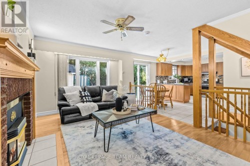 1040 Karsh Drive, Ottawa, ON 