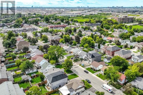 3051 Churchill Avenue, Mississauga, ON 