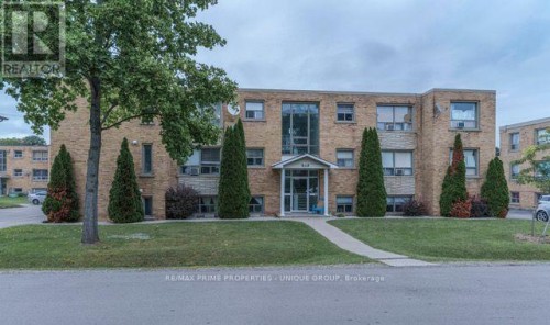 183 MAURICE DRIVE  Oakville, ON L6K 2W8