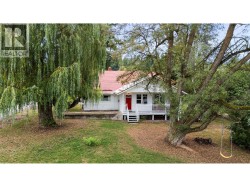 2970 30 Street NE Salmon Arm, BC V1E 3G7