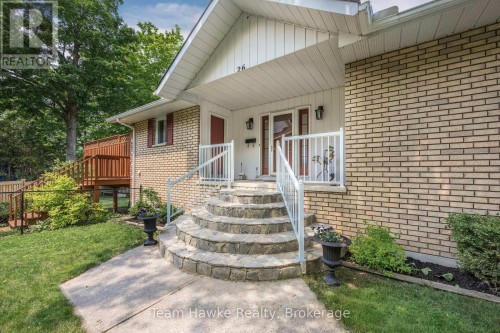 26 JURY DRIVE  Penetanguishene, ON L9M 1G1
