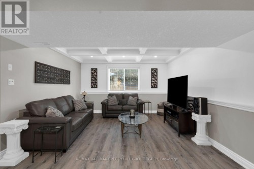 52 Summerset Drive, Barrie, ON 
